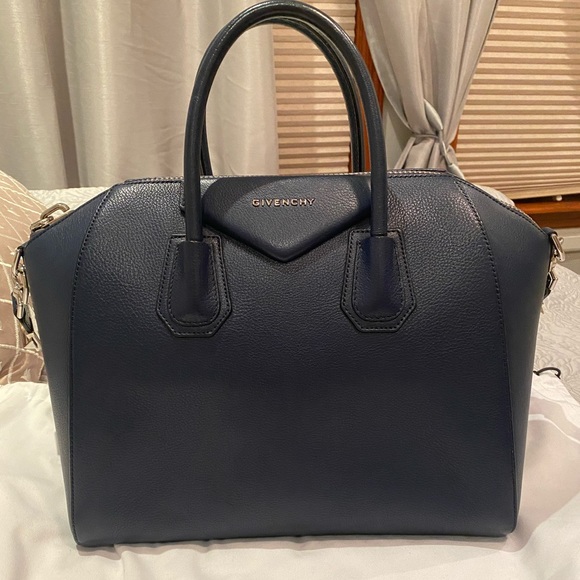 Givenchy Antigona Medium Navy Blue - Picture 3 of 15